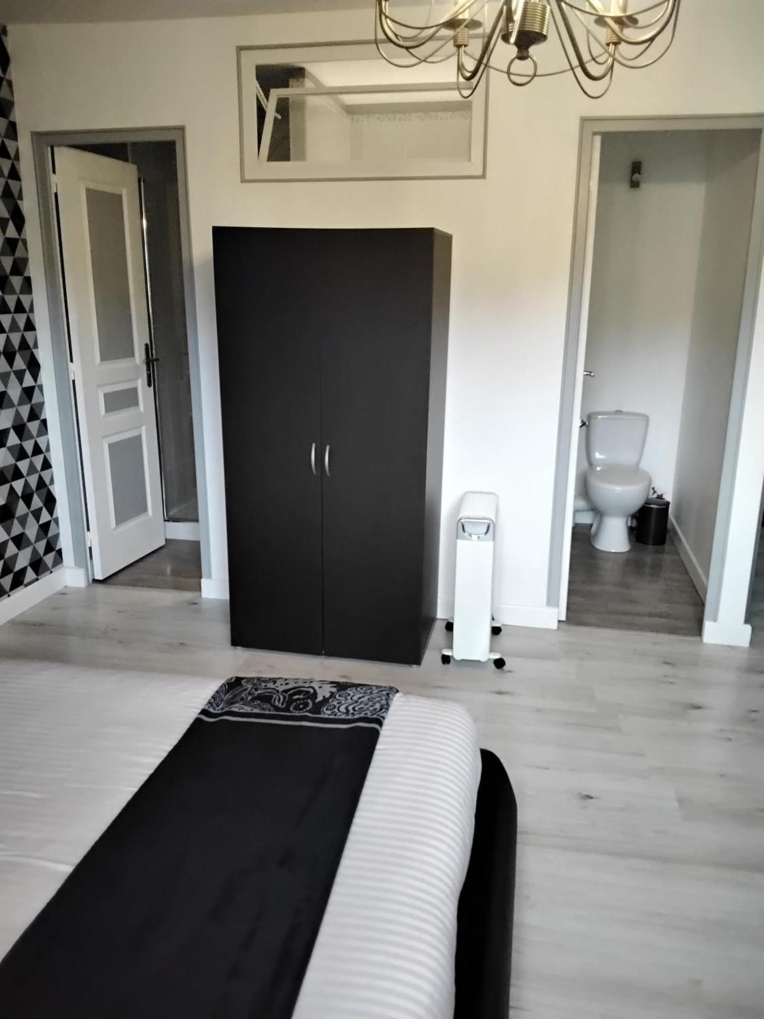 Les Chambres D'Hotes Du Port De Loguivy De La Mer Ploubazlanec Room photo